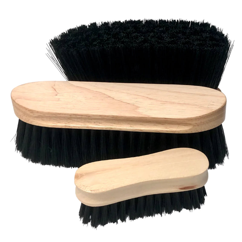 Cheval Grooming Kit